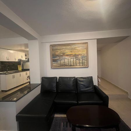 Tirana Center Apartment מראה חיצוני תמונה