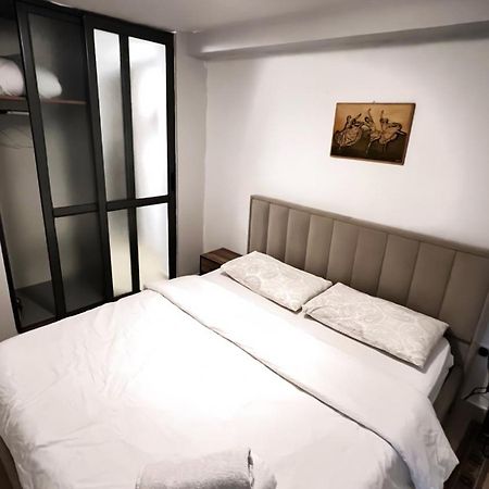 Tirana Center Apartment מראה חיצוני תמונה